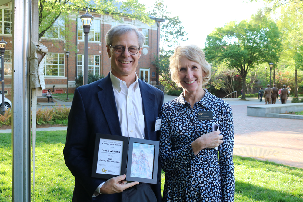 Faculty Mentor Awardee Loren Williams.